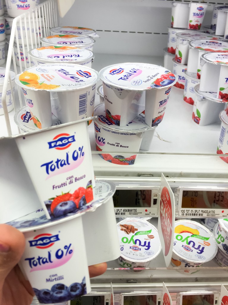 carica di proteine per un buon giorno fin dal mattino! Io scelgo sempre gli yogurt Fage, in particolare quelli bianchi.