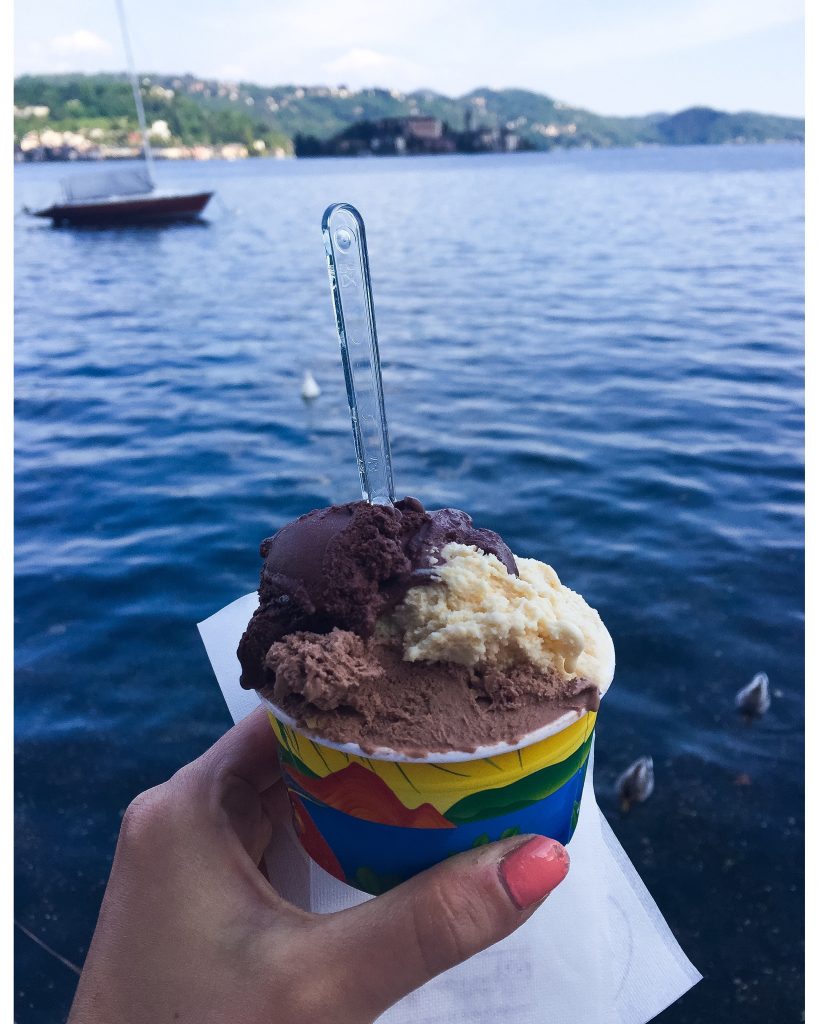 Il gelato di Pella (Orta): Cioccolato fondente, gianduiotto e crema